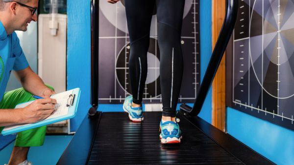 Dr Stefan Danylak Posture Assessment on Treadmill Image from Canva